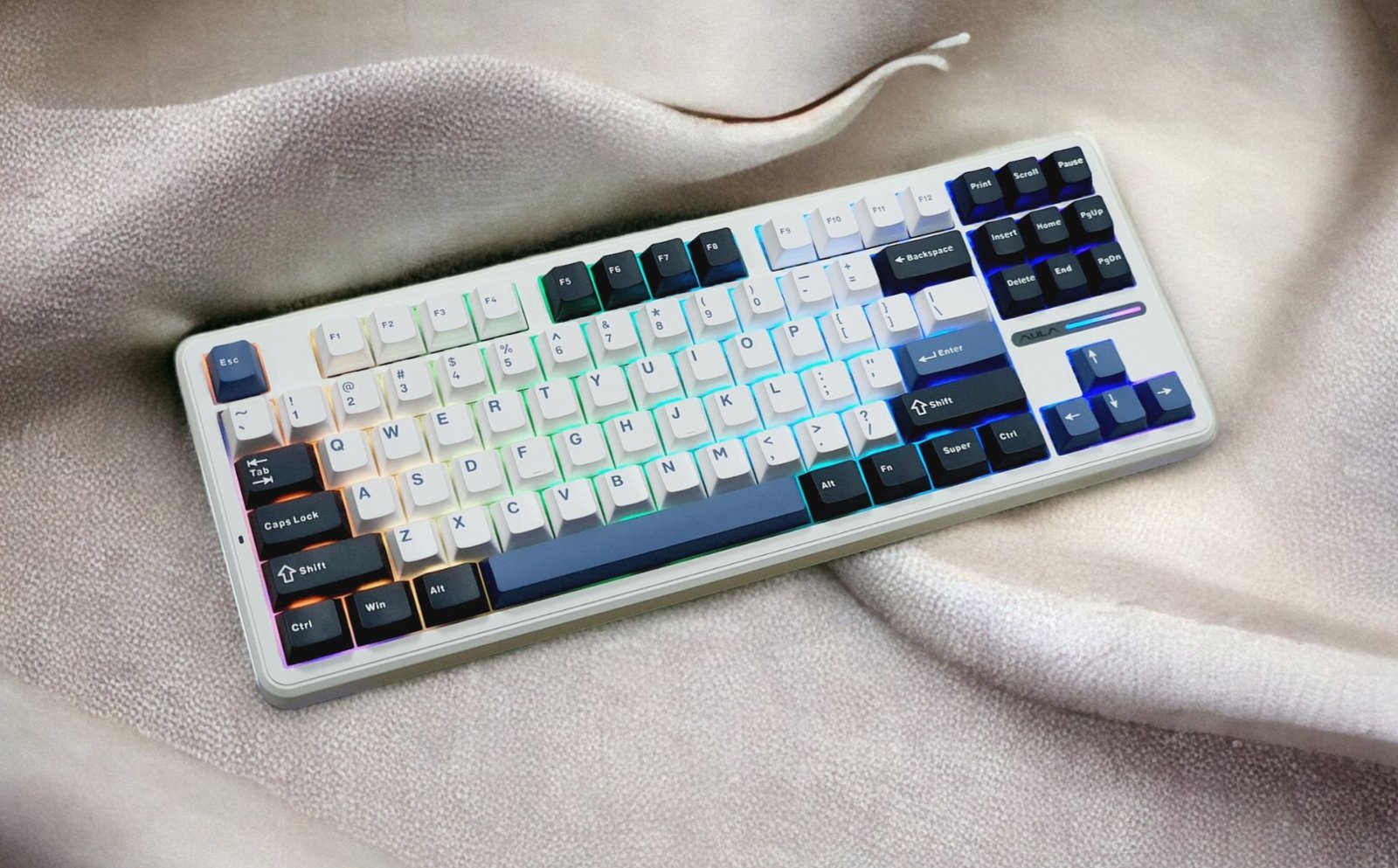 AULA GAMING MECHANICAL KEYBOARD F87 - Image 2