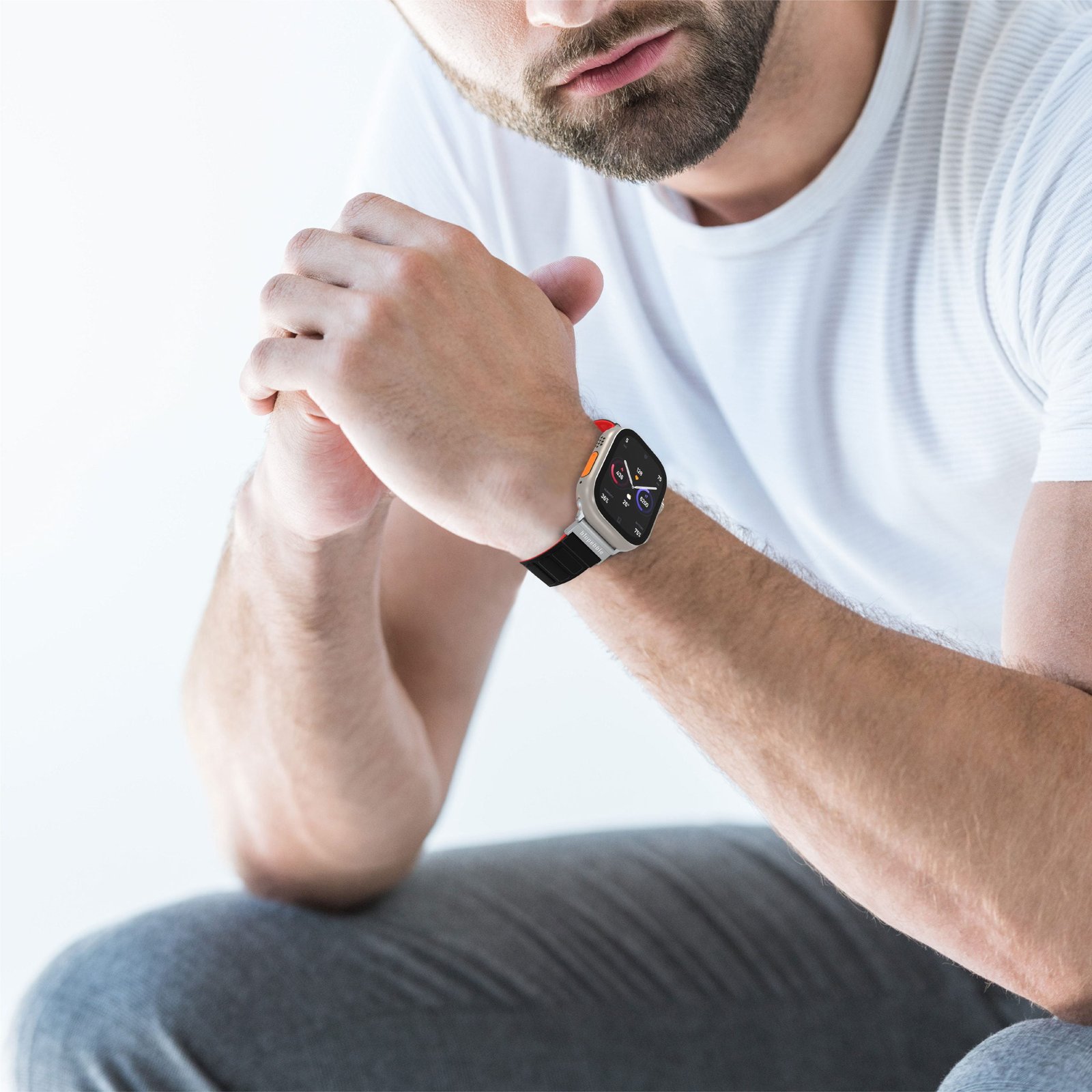 BLUPEBBLE AVERAU SILICONE REVERSIBLE MAGNETIC STRAP 49/45/44/42MM BLACK/RED BP-AVERAU49-BKRD - Image 4