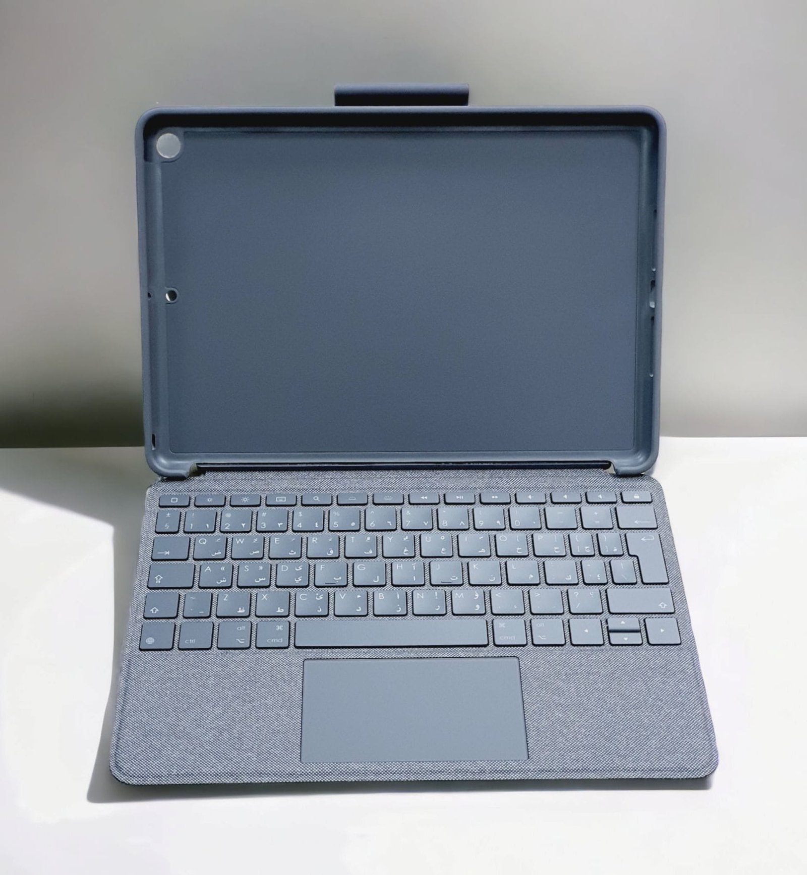 LOGITECH IPAD 7TH GENERATION 10.2 COMBO TOUCH KEYBOARD BLACK 920-009996 - Image 4