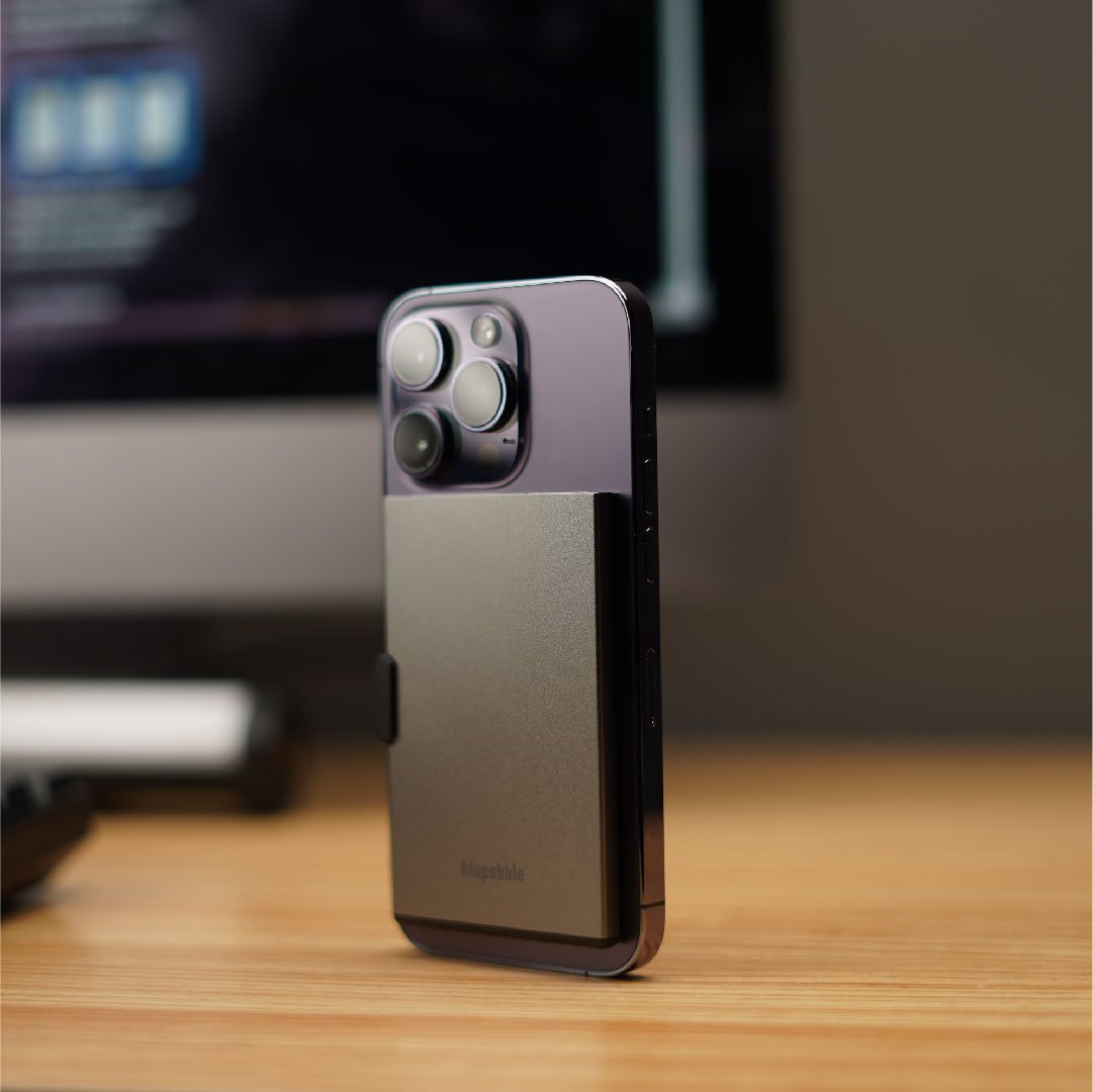 Bluepebble 3-Card Magnetic Holder with RFID Protection - Sleek and Secure BP-3CARRDMAG - Image 5