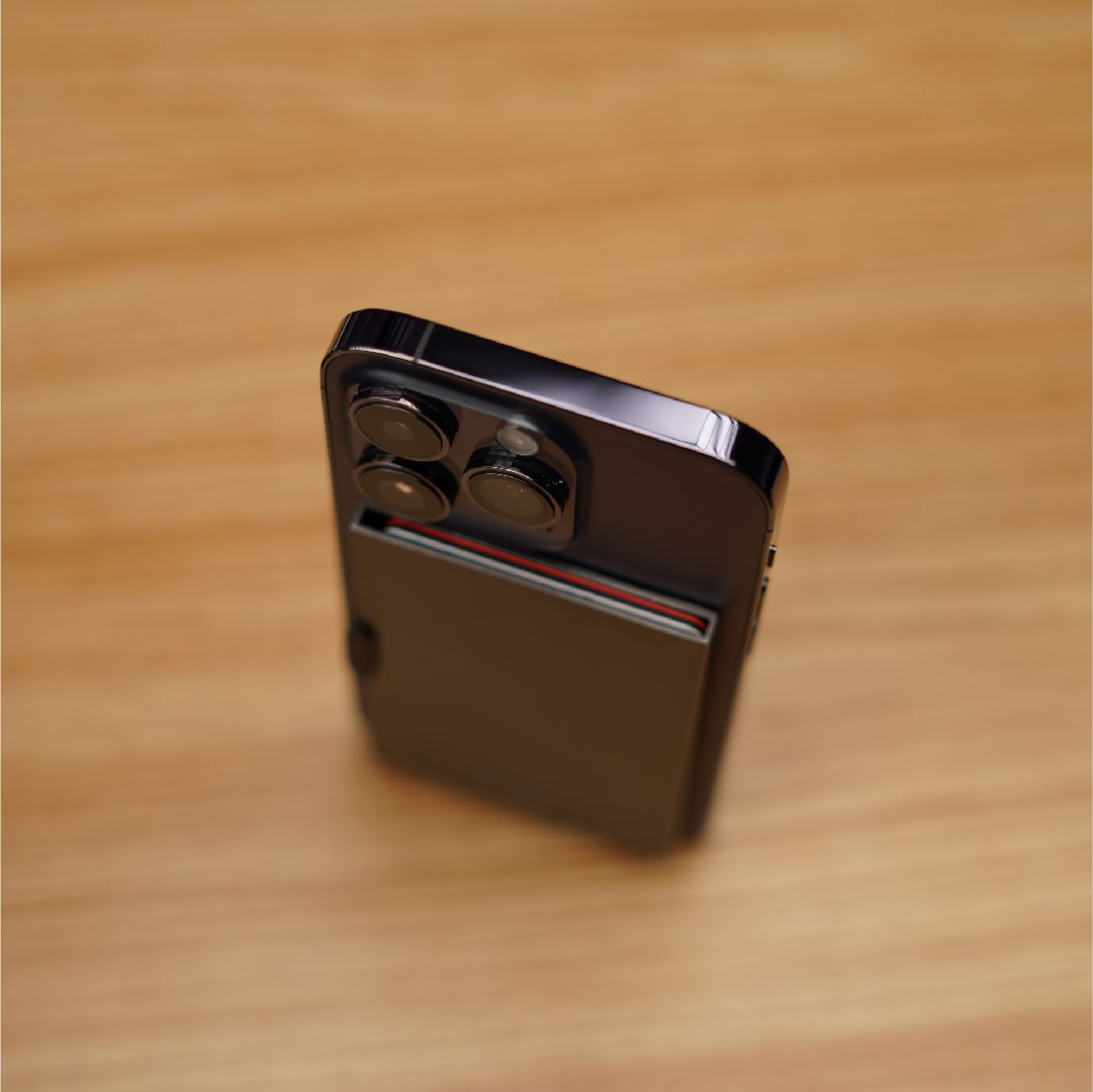 Bluepebble 3-Card Magnetic Holder with RFID Protection - Sleek and Secure BP-3CARRDMAG - Image 8